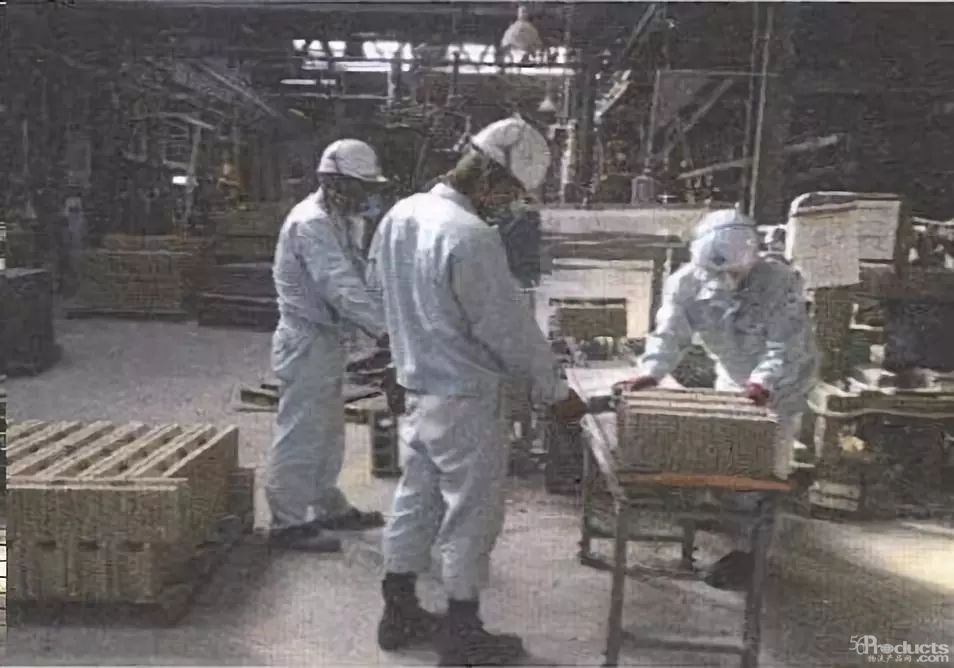 包裝箱托盤裝載搬運作業(yè)
